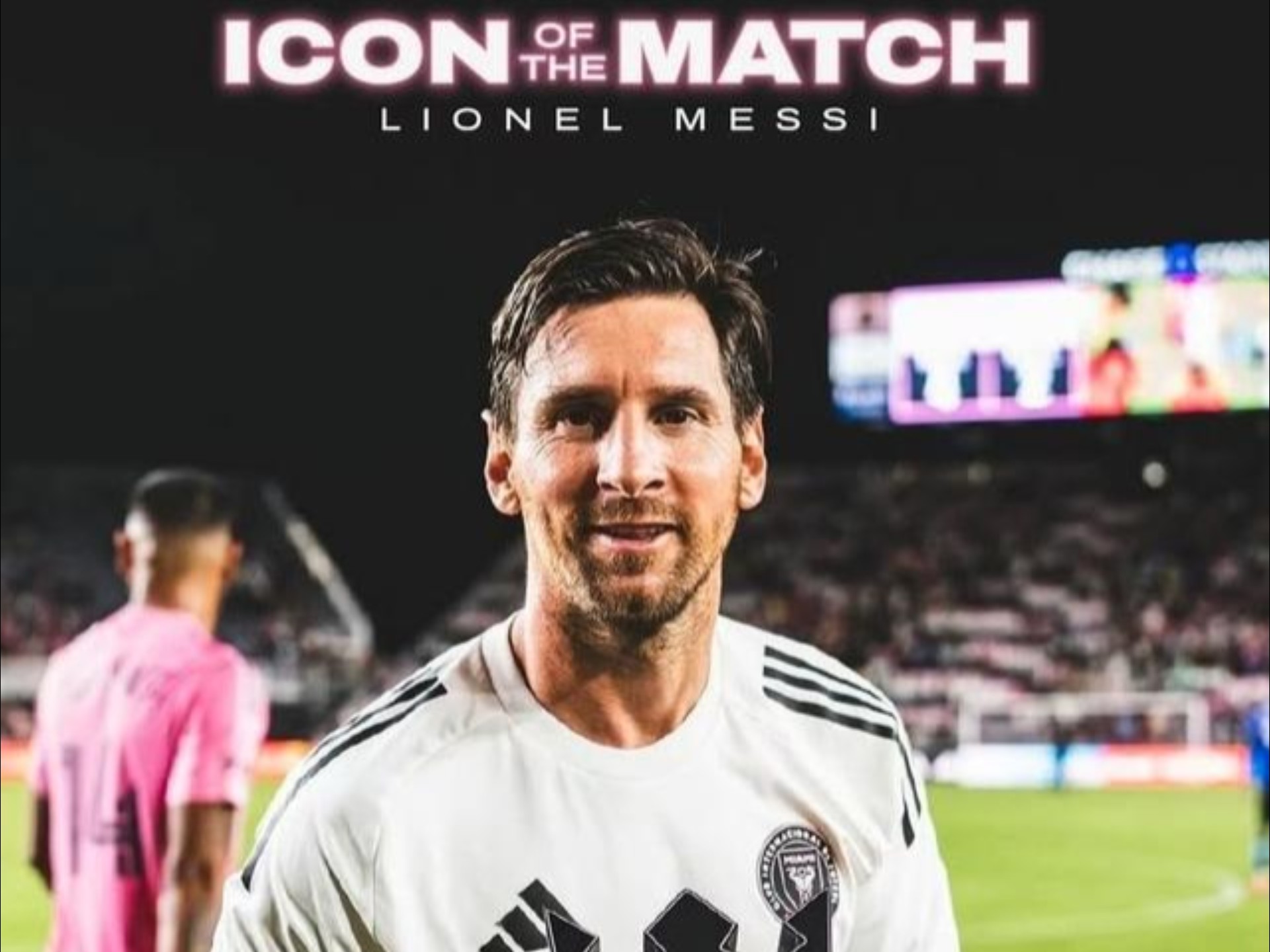 爱游戏官方-梅西官方宣布夺冠新规，掘金引发争议！再创辉煌时刻(梅西凝望大力神杯超清图片)