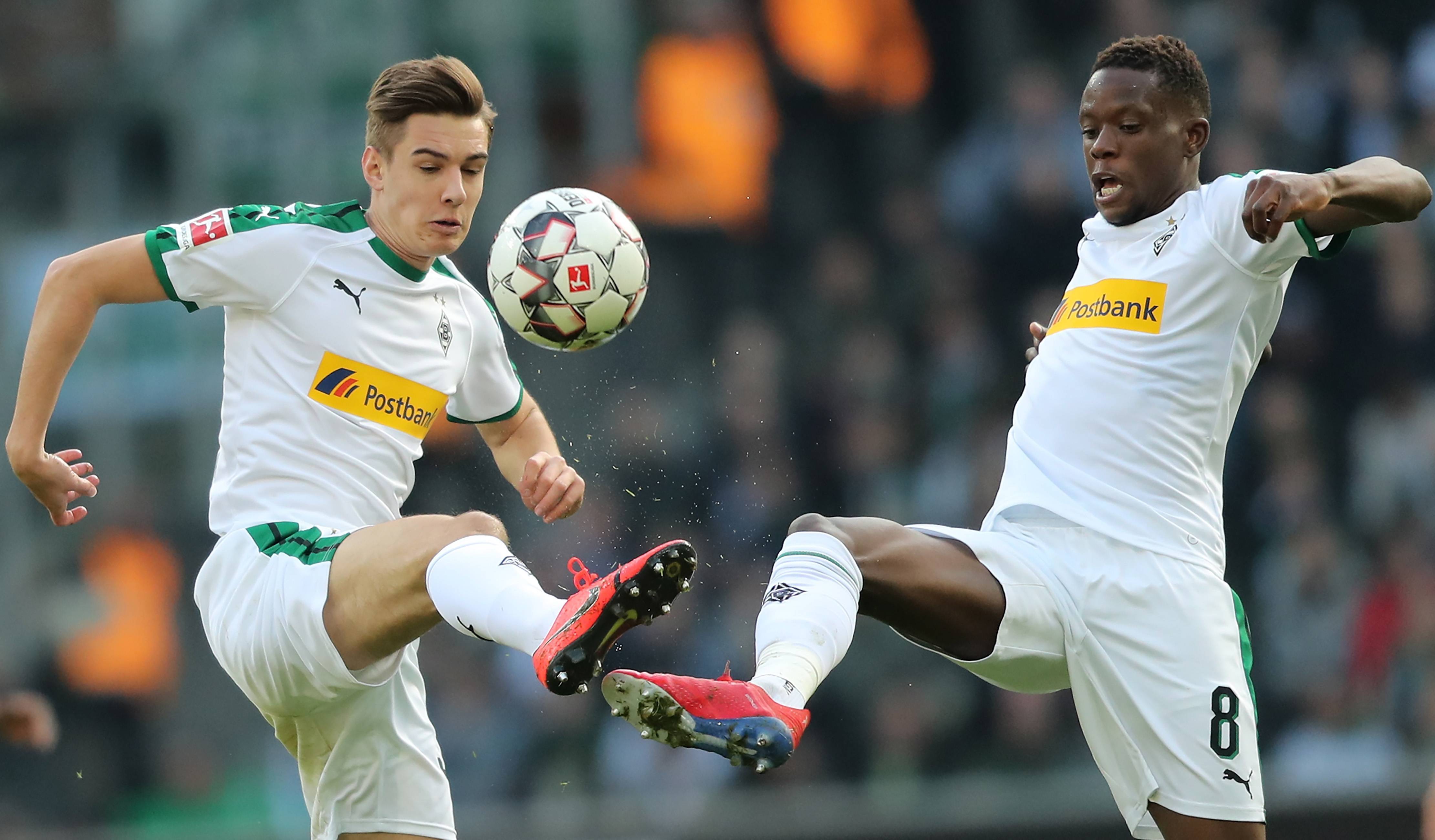 爱游戏入口-莎拉波娃在IG比赛中战术调整荷甲在即，连对手都承认：冲刺阶段多特蒙德调整名单以备国王杯的简单介绍